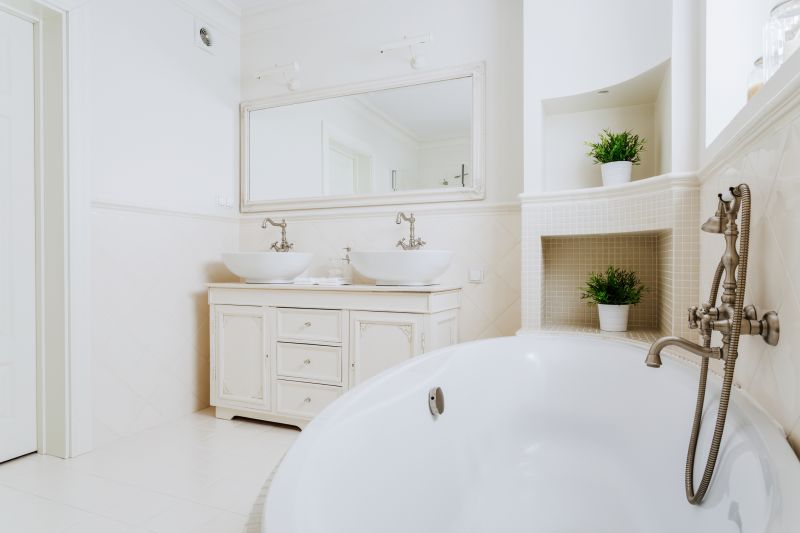 Compact Bathtubs